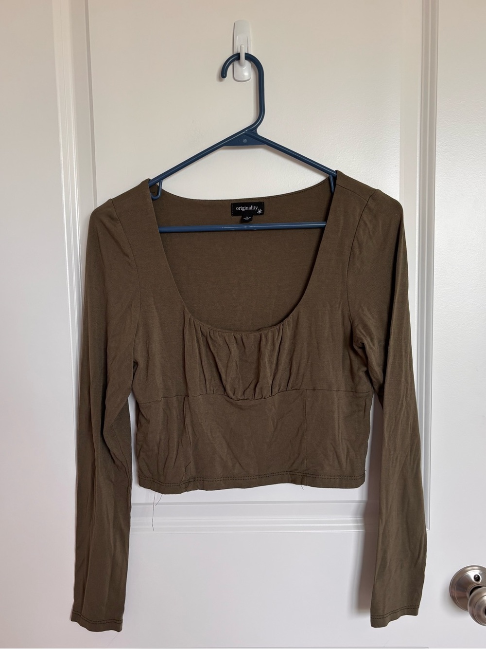 Originality Olive Green Long-Sleeve Scoop Neck Top